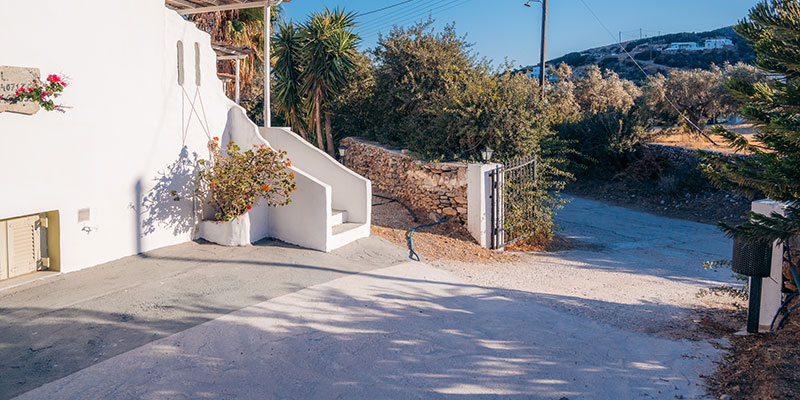 Parking space at Giannakas studios in Sifnos