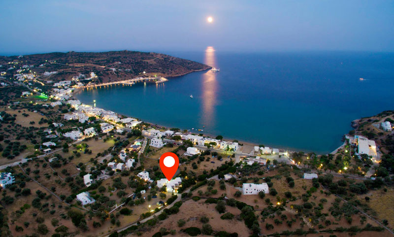 The location of Giannakas studios in Platis Gialos of Sifnos