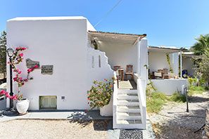 The apartment of Giannakas studios at Sifnos