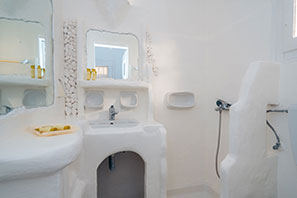 Bathroom of the studio